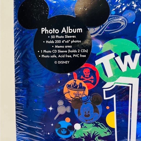 Walt Disney World 2011 Photo Album with 4"x3.5" Photo Frame Mickey Minnie Goofy - Picture 8 of 12